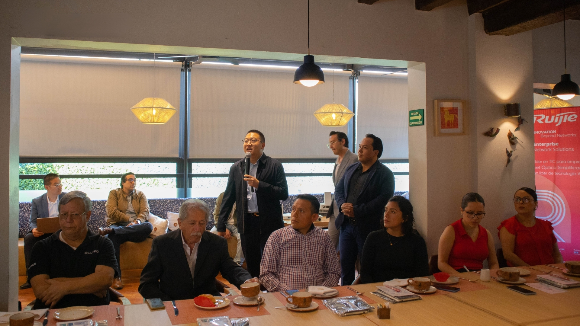 Ruijie & CDC Group Partnership Ceremony
